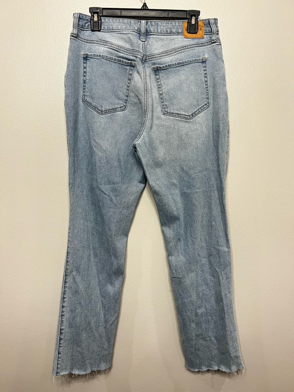 Hollister Women's Light Blue Ultra High-Rise Vintage Jeans Distressed Size 13 R - Picture 5 of 6